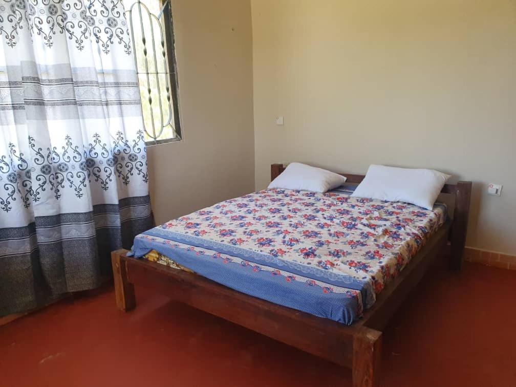 Rasta House Bed & Breakfast Kilindoni Exterior photo
